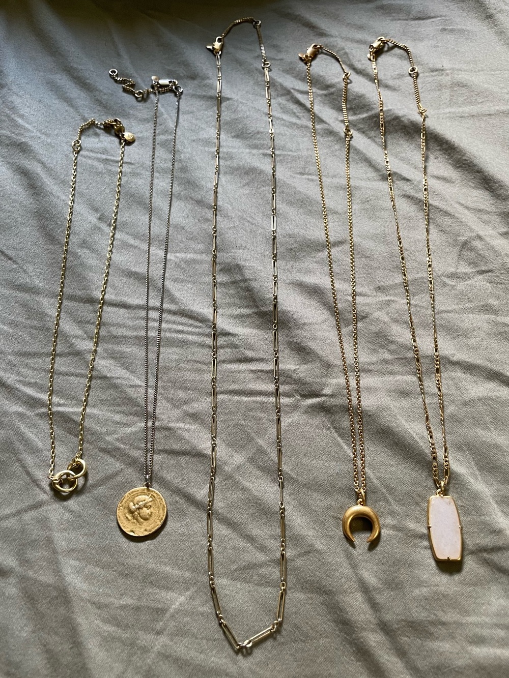 Madewell Bundle of 5 Gold-Tone Layering Necklaces - Picture 2 of 3